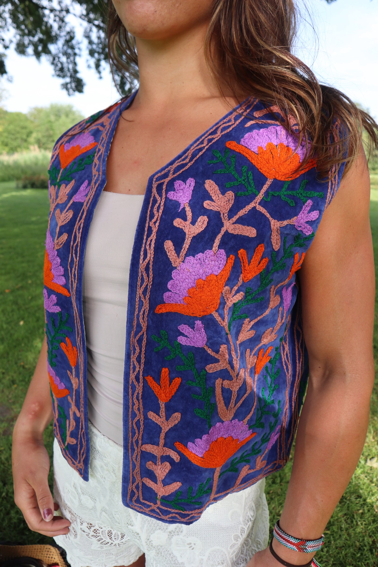 Blauw Velvet Geborduurd Gilet